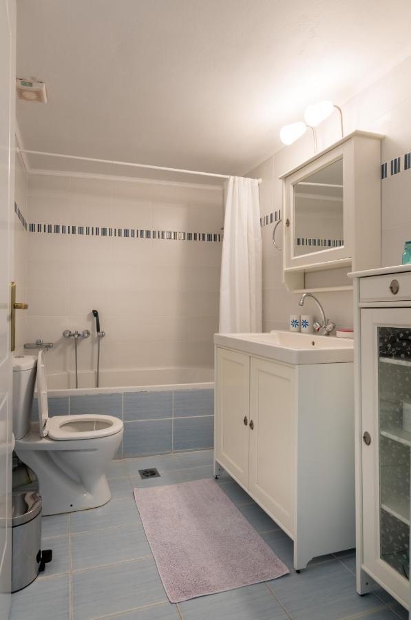 Apartmán Avelia Blue Asprogerakata Exteriér fotografie